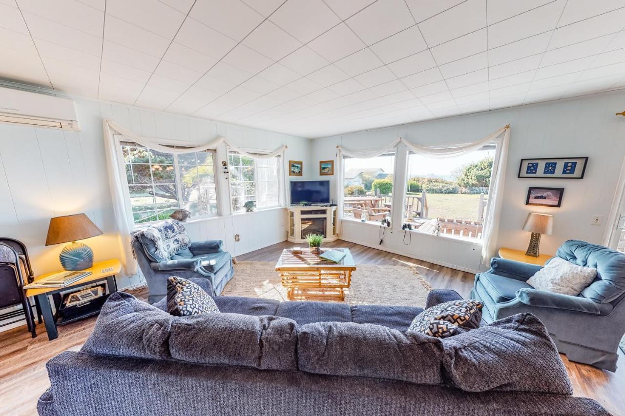 Sea Dreamer Cottage Smith River Bagian luar foto